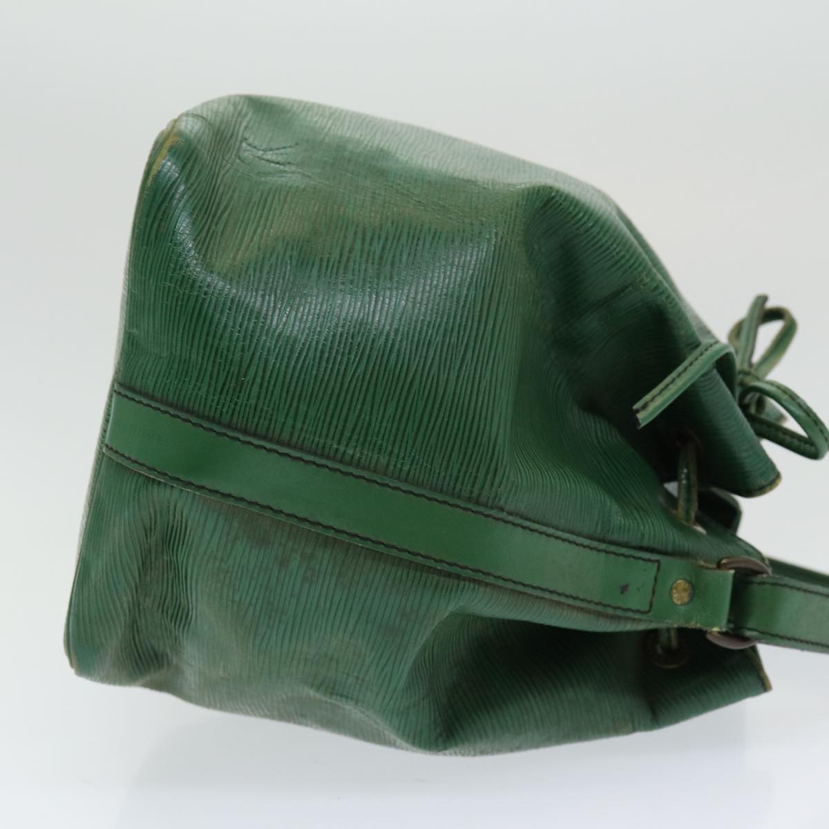 LOUIS VUITTON Epi Petit Noe Shoulder Bag Green M44102 LV Auth 83994