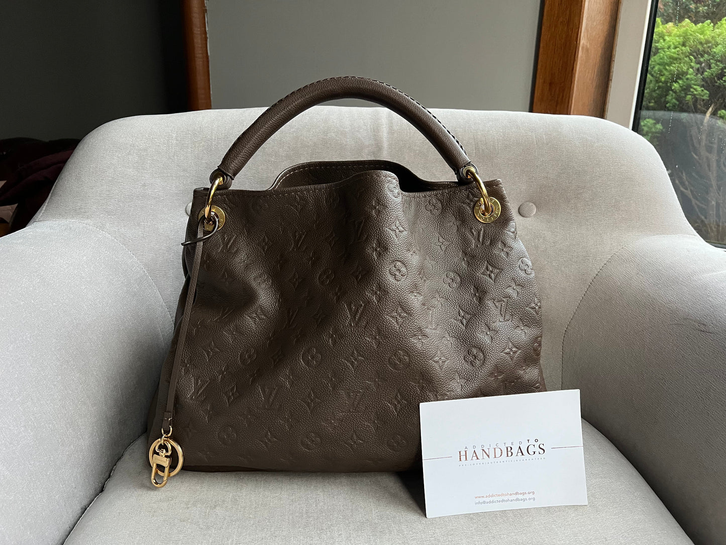 Louis Vuitton Artsy MM Brown Empreinte