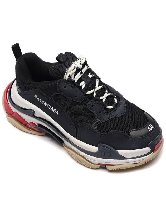 Luxury Balenciaga Trending 2026 Triple S Low Top Sneakers Black