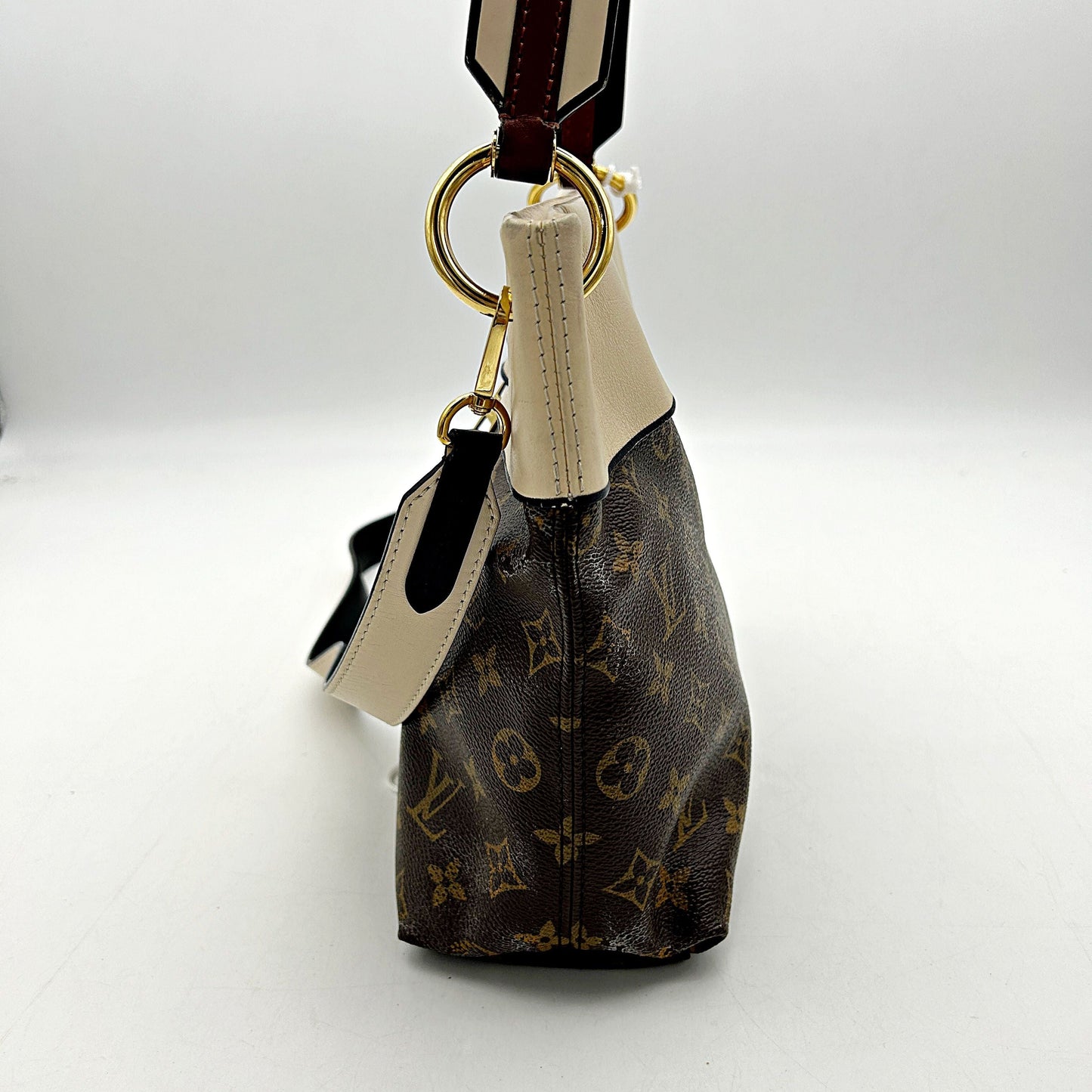 LOUIS VUITTON Monogram Tuileries Besace Creme LA32388