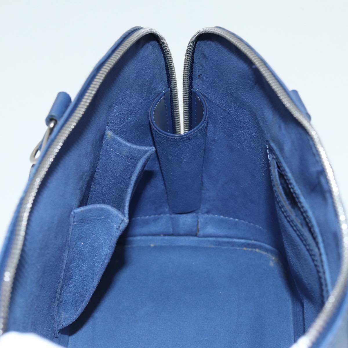LOUIS VUITTON Epi Alma Hand Bag Blue Myrtille M5214G LV Auth 87500