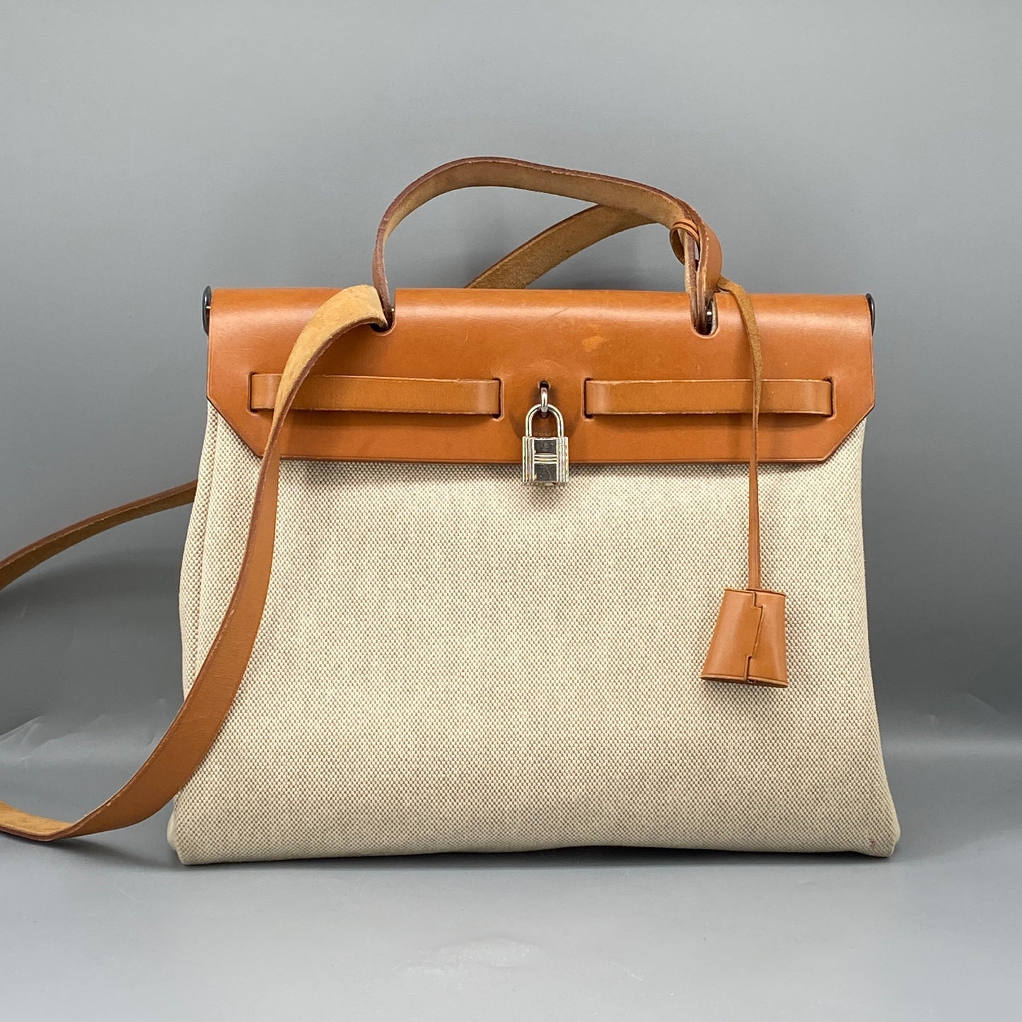 Hermes 2001 Herbag 31 Beige Canvas & Natural Caramel Cowhide Shoulder Bag