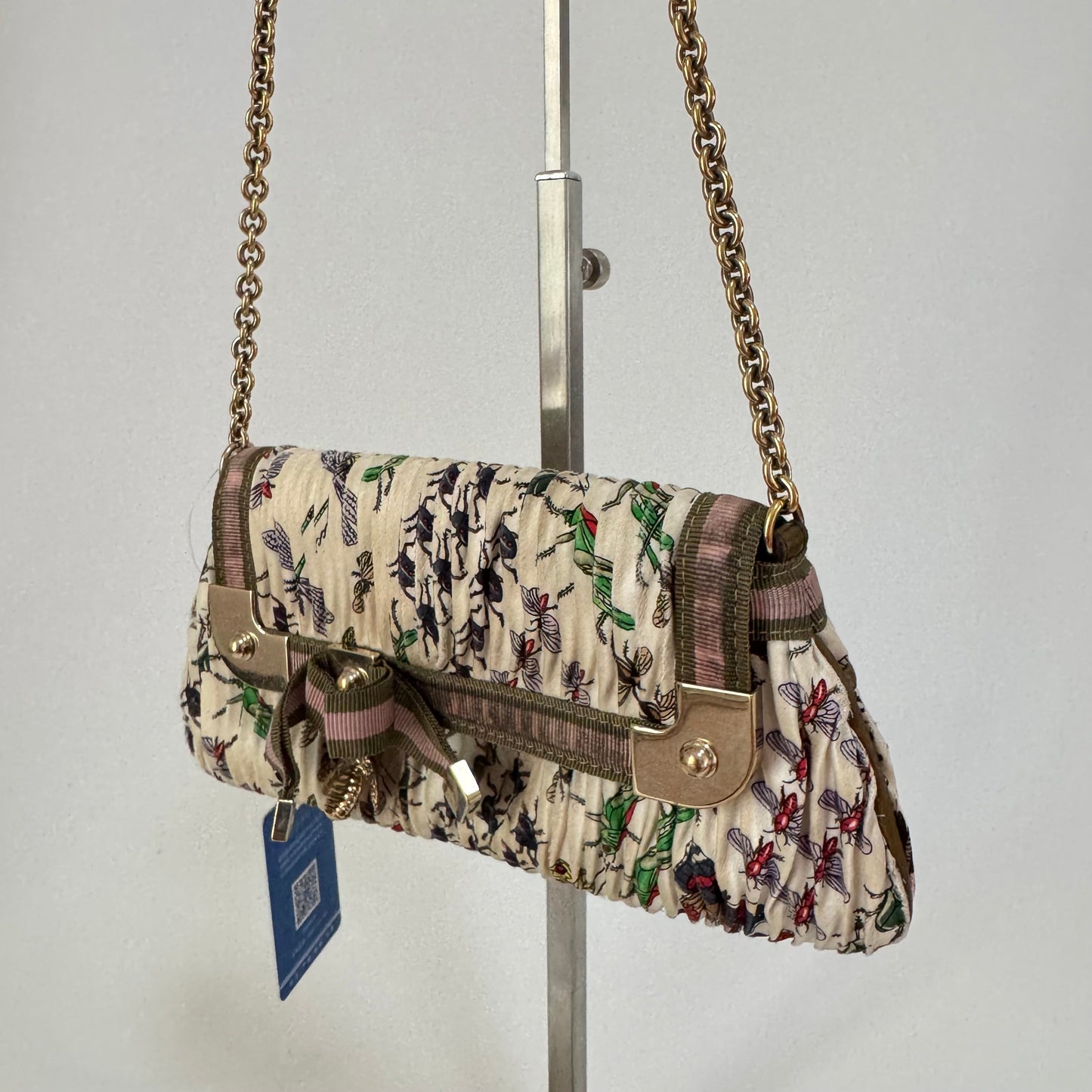 Gucci Padlock Silk Chain Shoulder Bag White Floral with Bee Charm