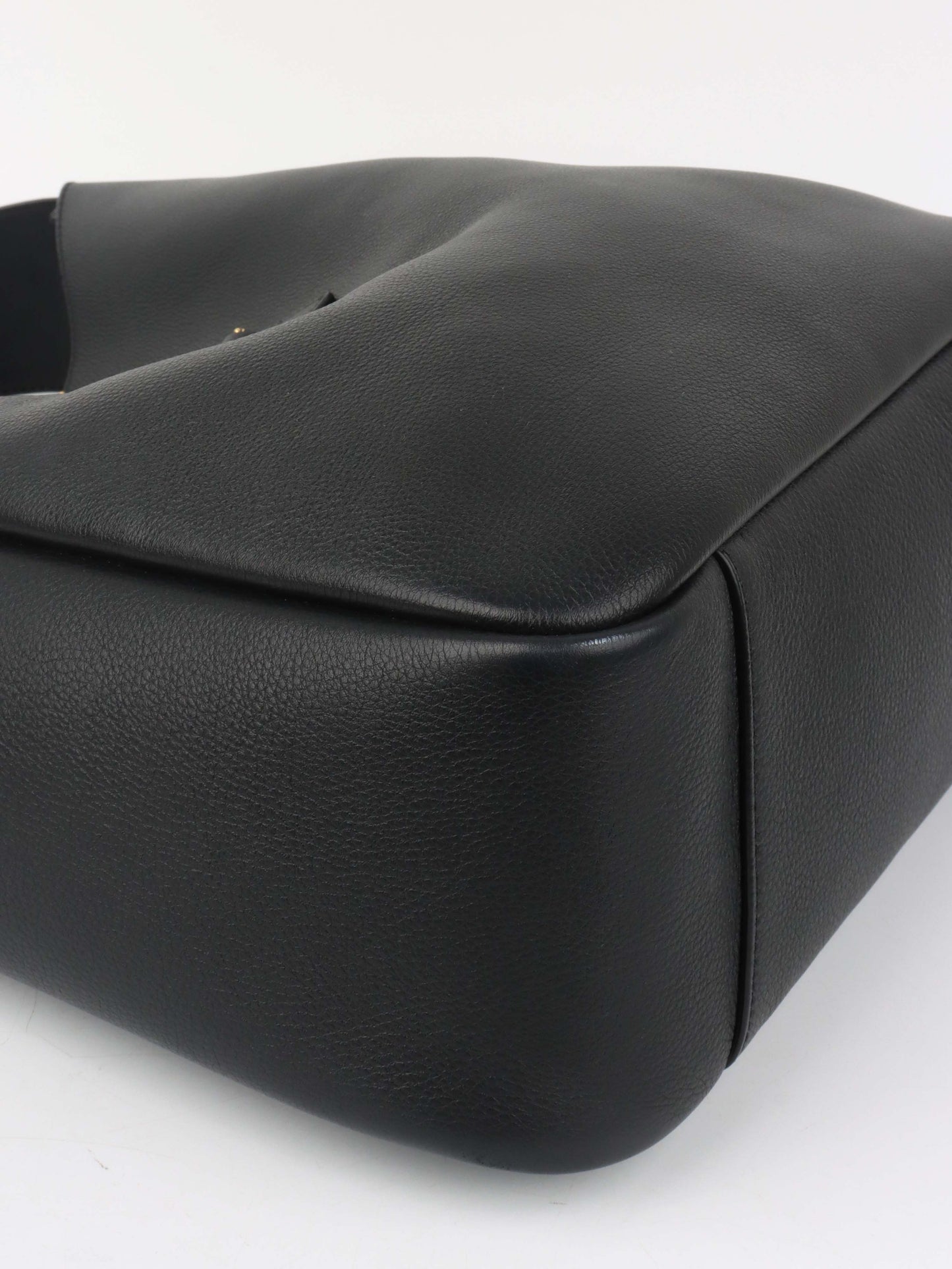Saint Laurent Large Black LE 5 À 7 Supple Hobo Bag