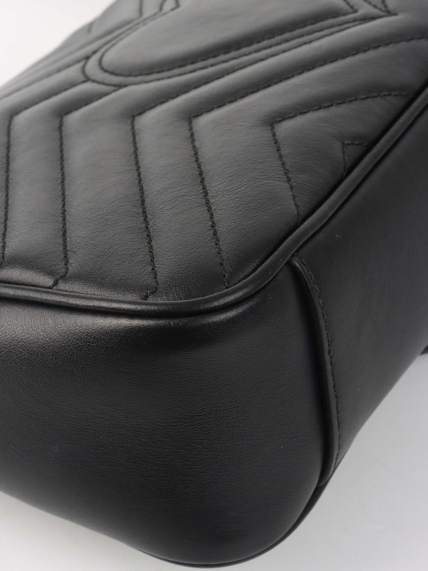 Gucci Black Small Marmont Shoulder Bag.