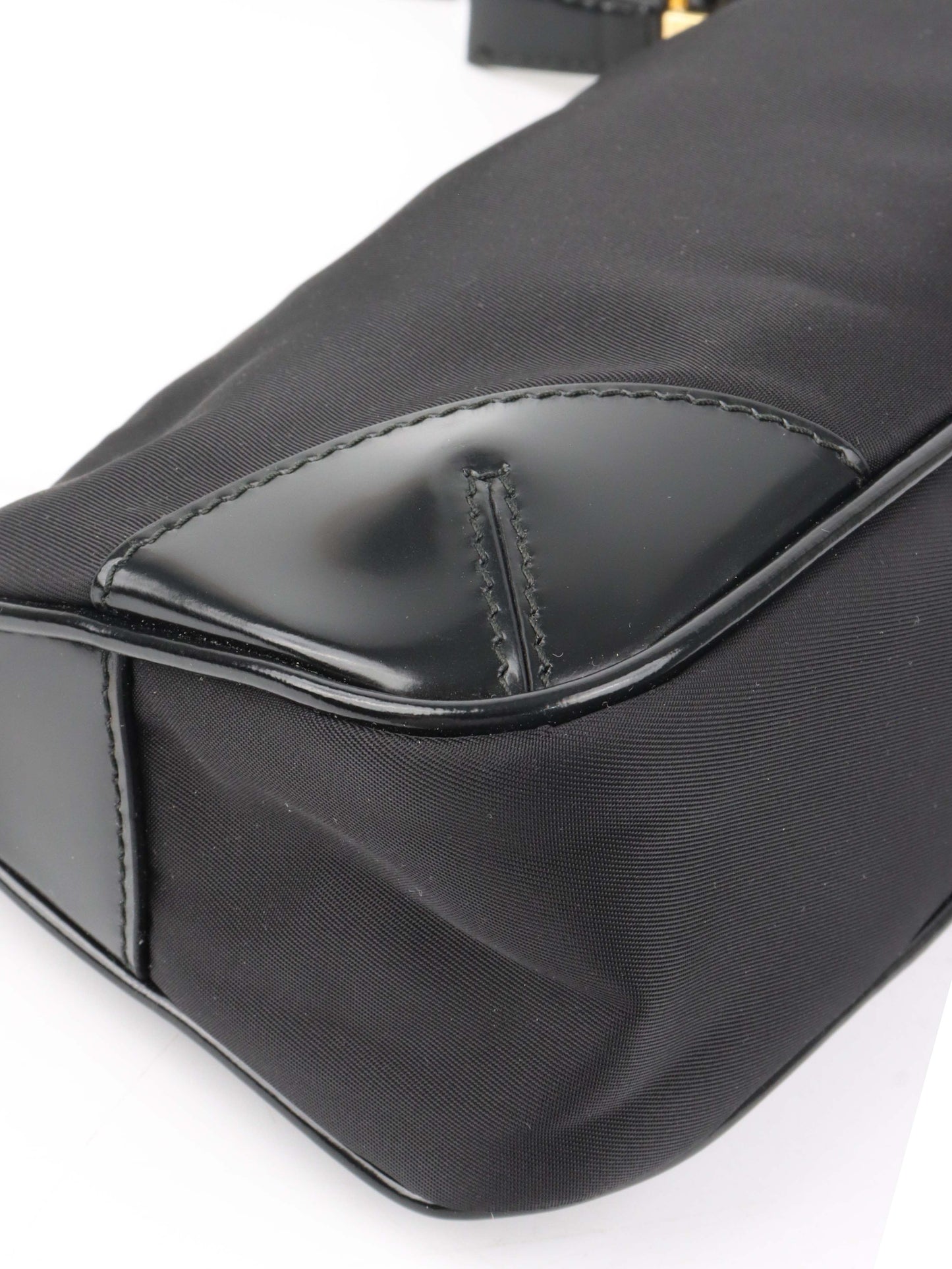 Prada Black Re-Edition 2002 Nylon Shoulder Bag.