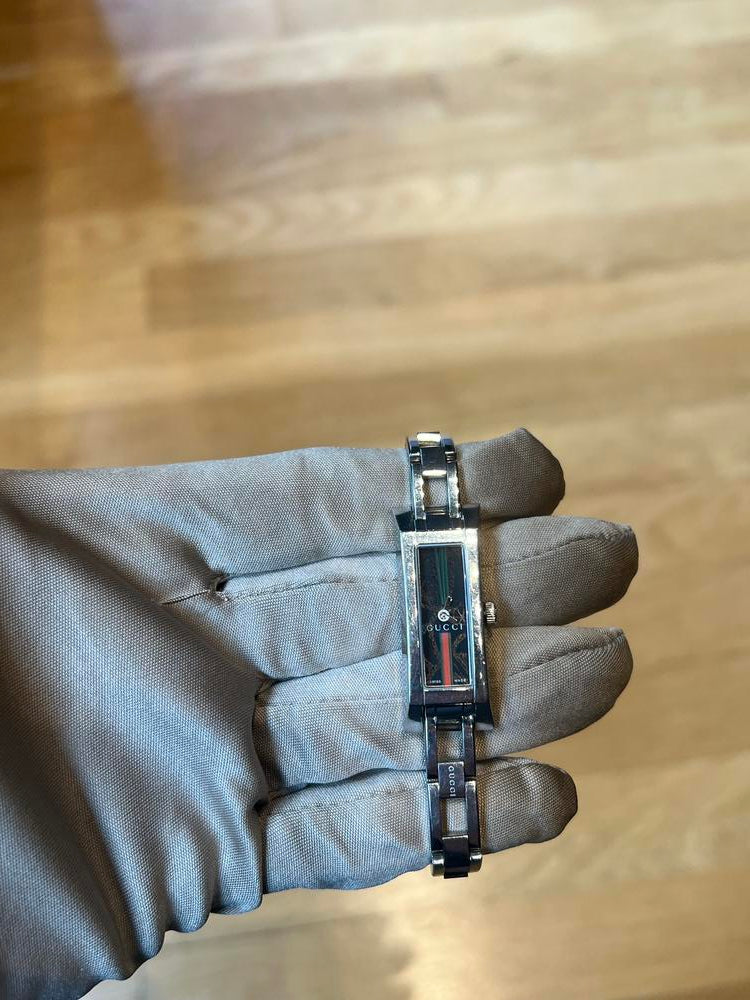 Gucci YA110 Stainless Steel Chain Link Sherry Line Watch