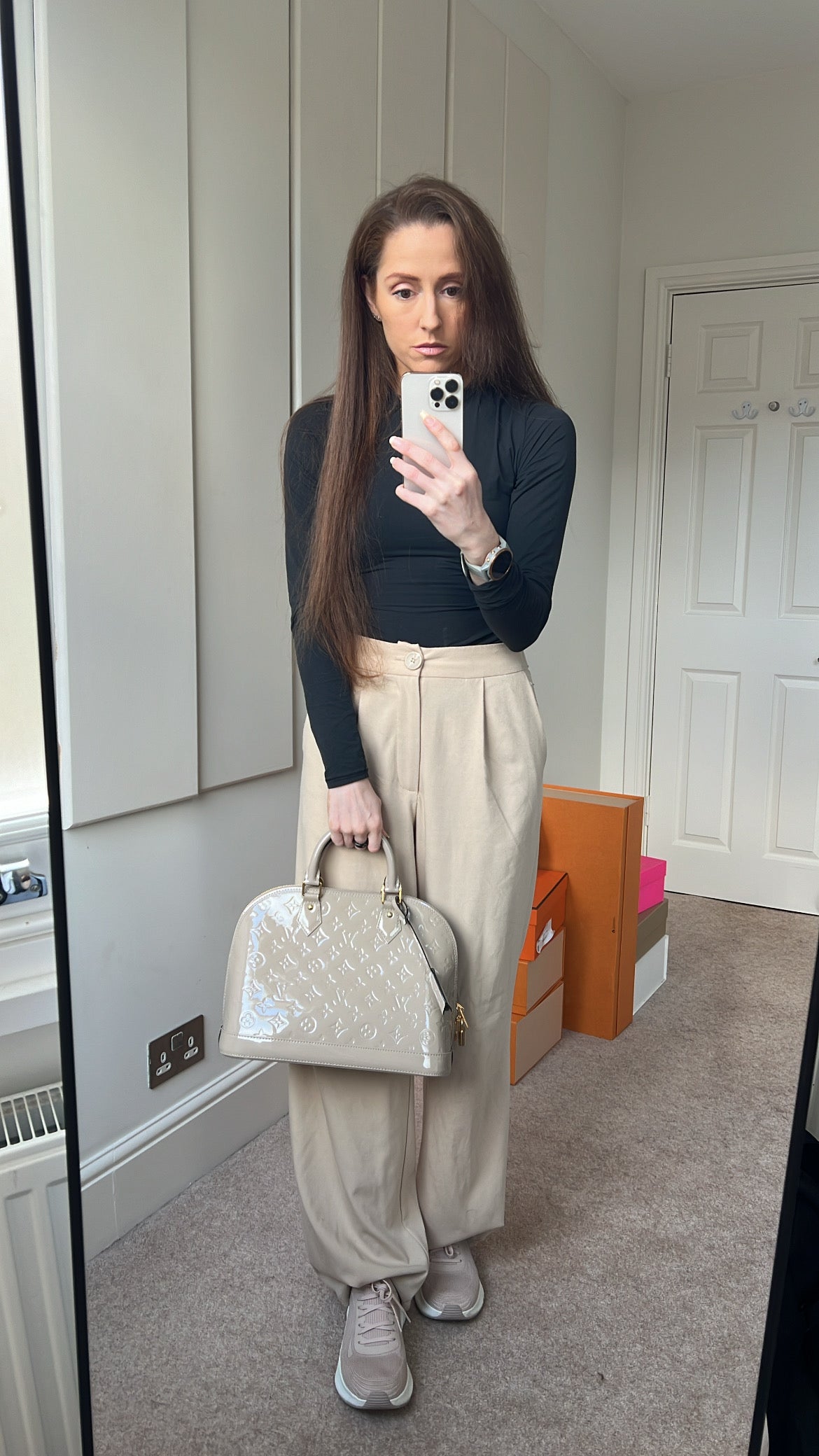 Louis Vuitton Alma PM Beige Monogram Vernis