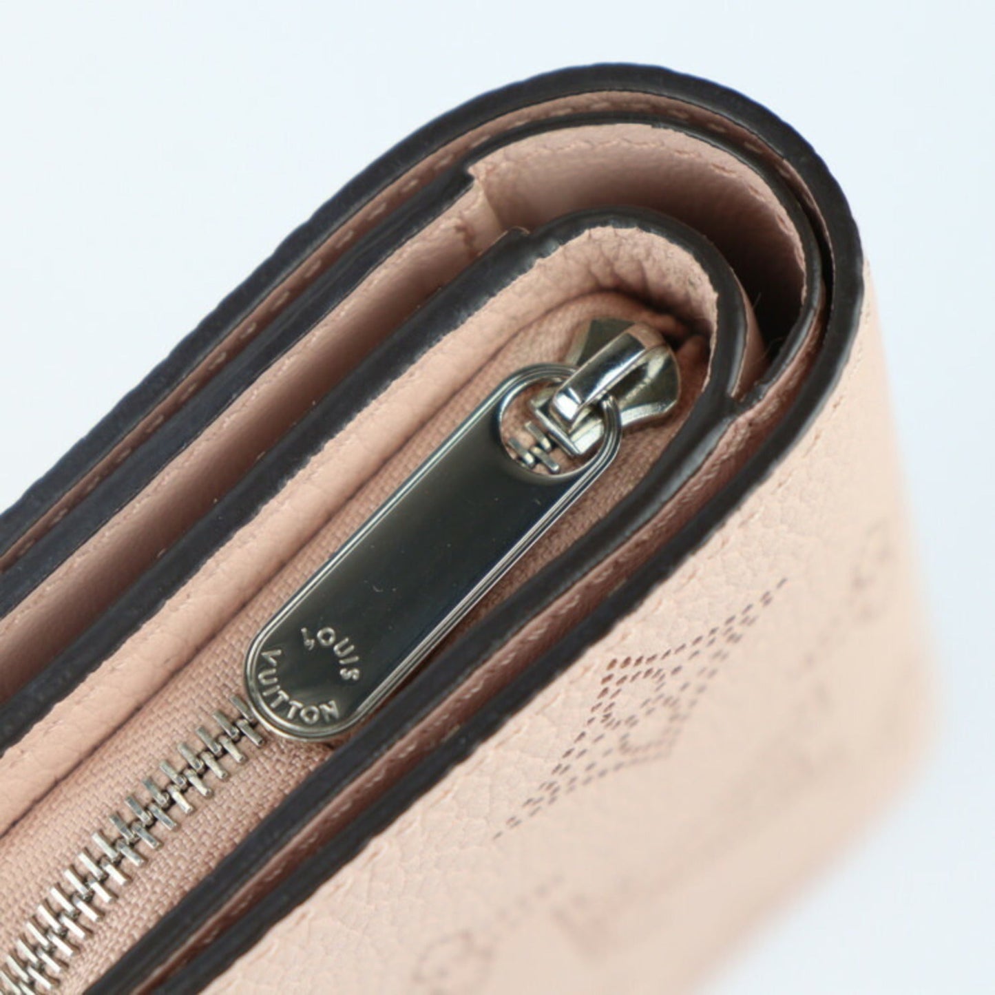 Louis Vuitton  Mahina Leather Wallet (Bi-Fold)