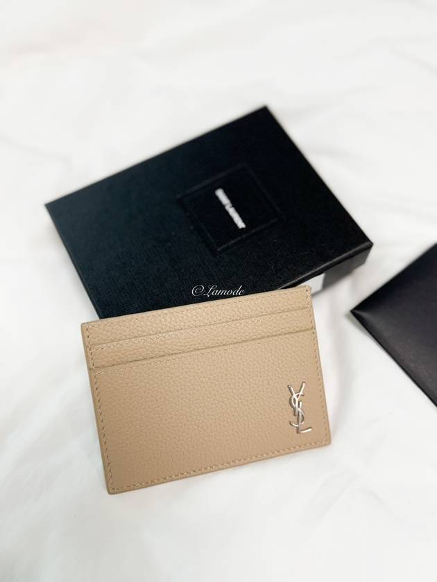 Luxury Saint Laurent Trending 2025 Casandre Small Grain Leather Card Wallet Sea Salt