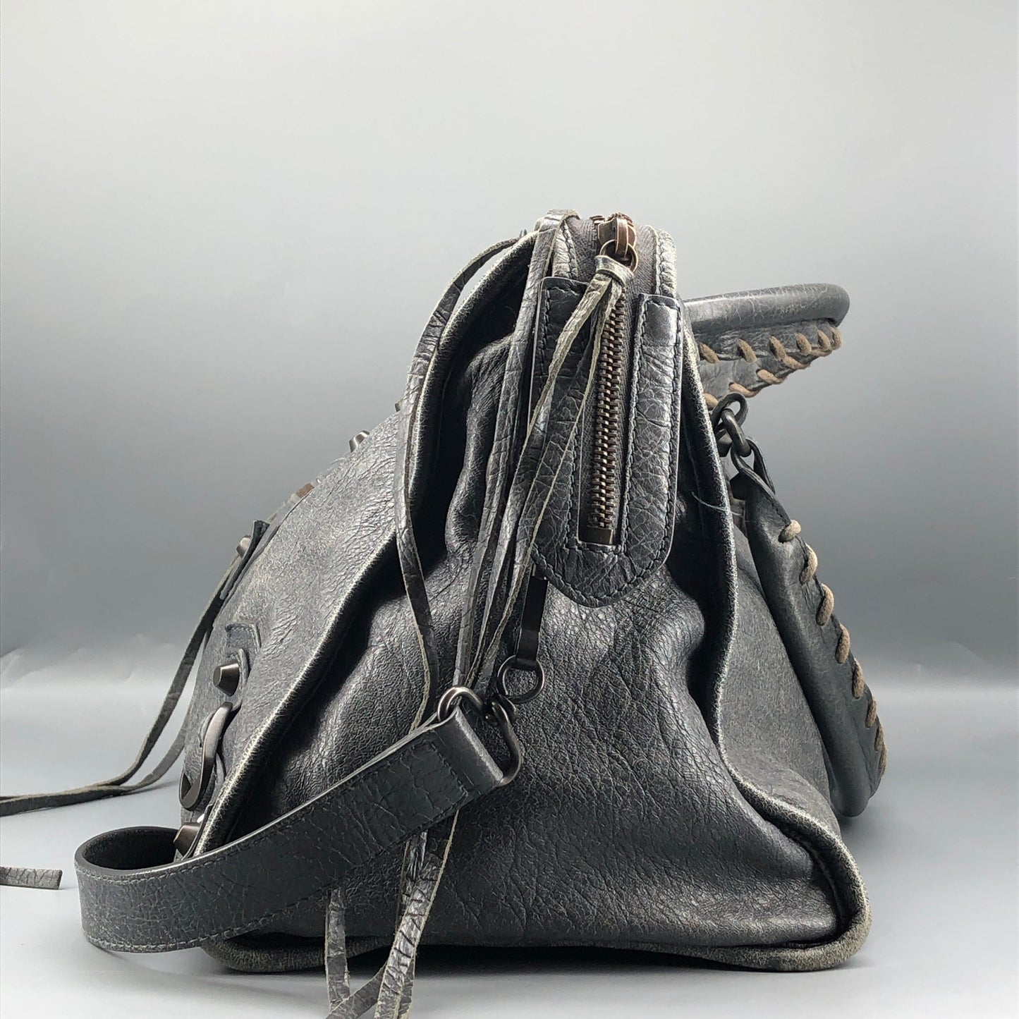Balenciaga Classic City Distressed Leather Shoulder Handbag Grey