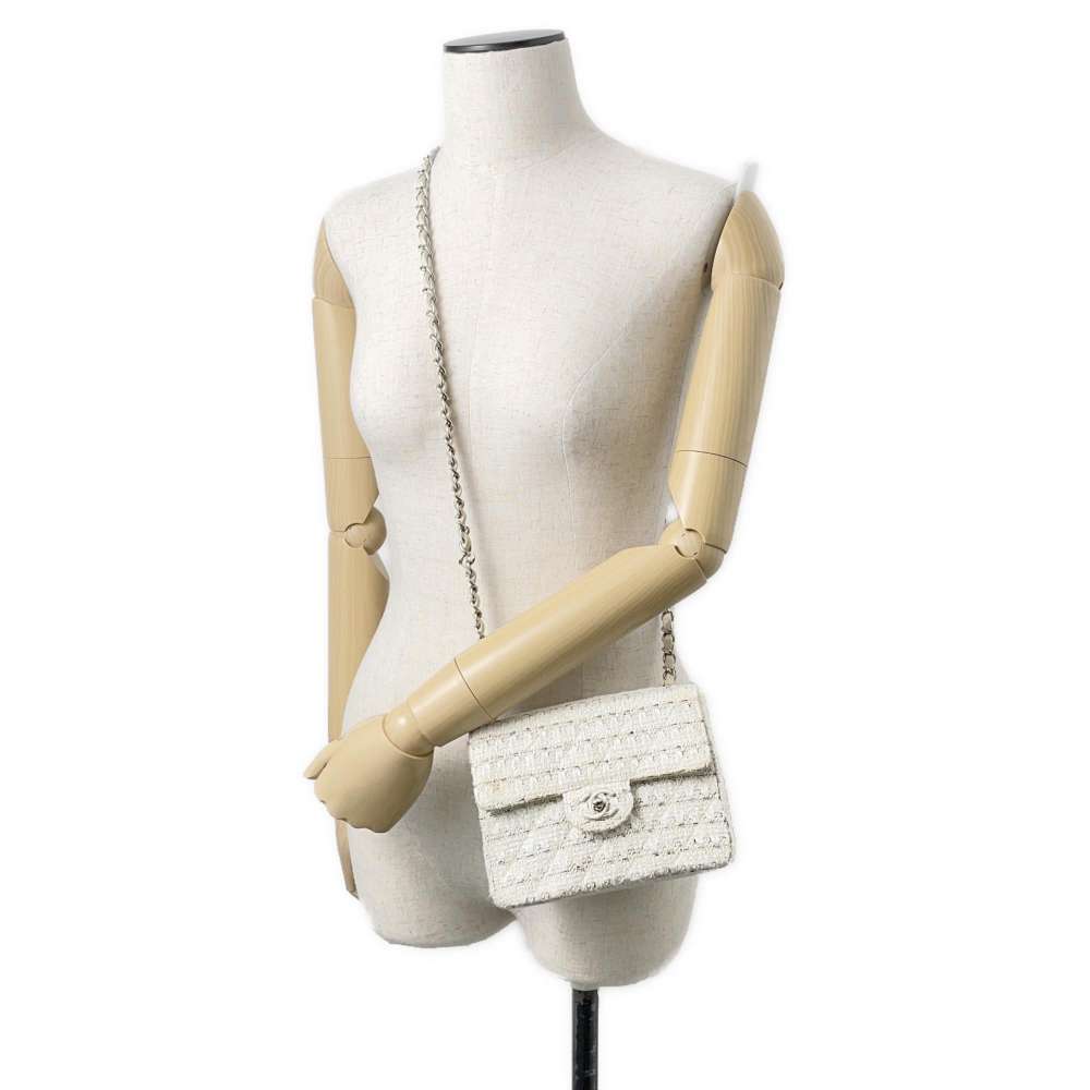 Chanel Matelassé Shoulder Bag - Ewore Bags