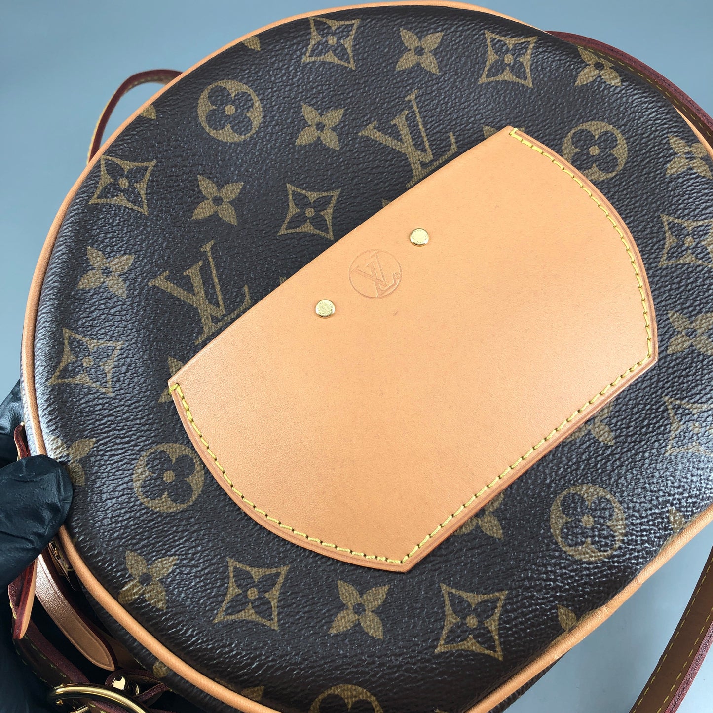 Louis Vuitton Monogram Canvas Boite Chapeau Souple Medium Round Crossbody Bag Brown