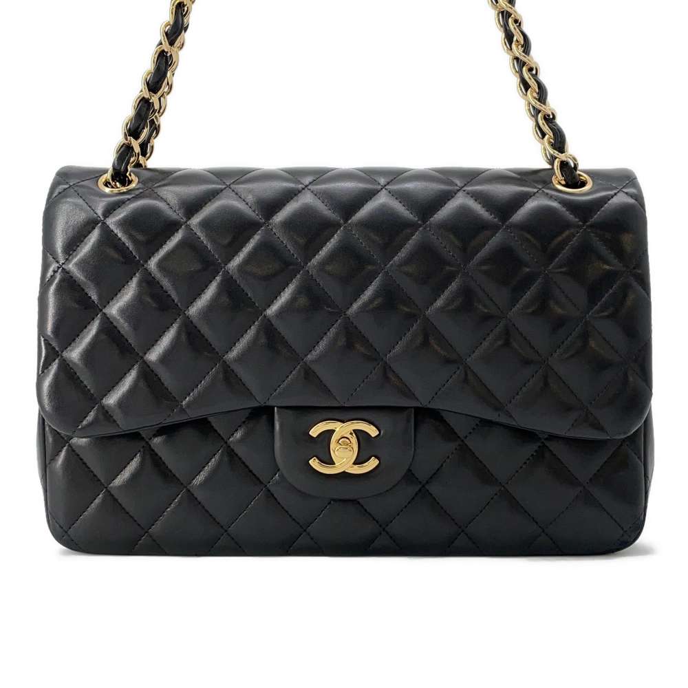 Chanel Matelassé Shoulder Bag - Ewore Bags