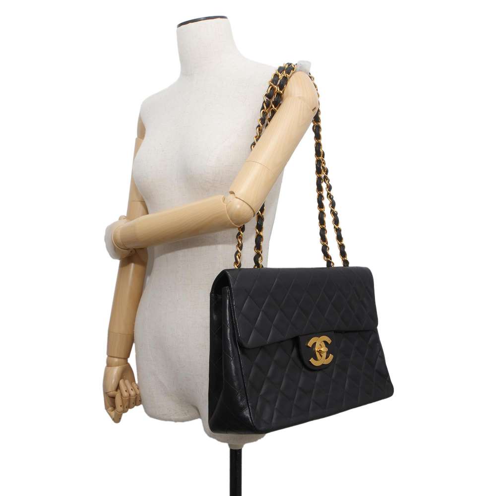 Chanel Matelassé Shoulder Bag - Ewore Bags