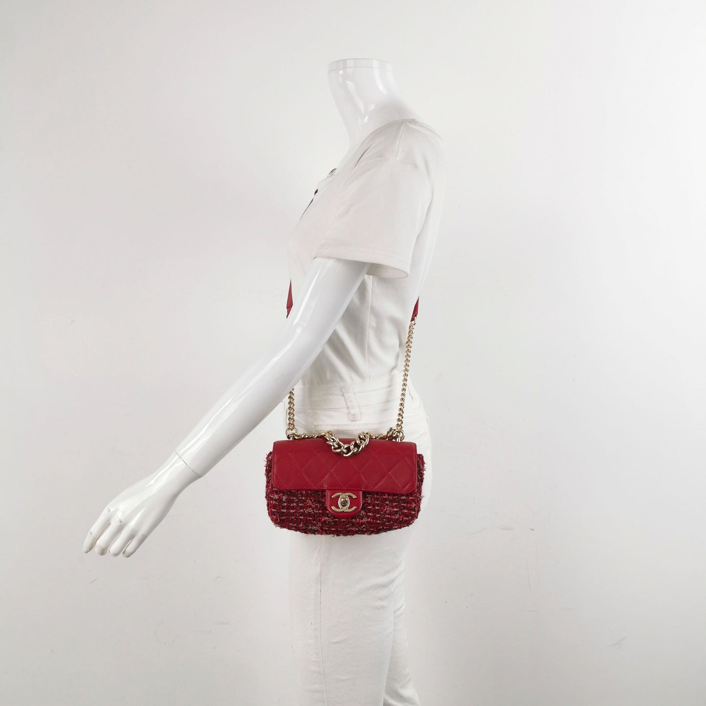 Chanel Matelassé Shoulder Bag - Ewore Bags