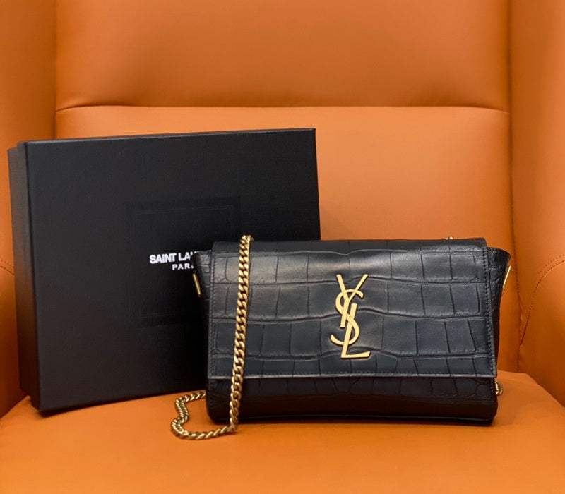 Yves Saint Laurent Editorial Everyday Handbag