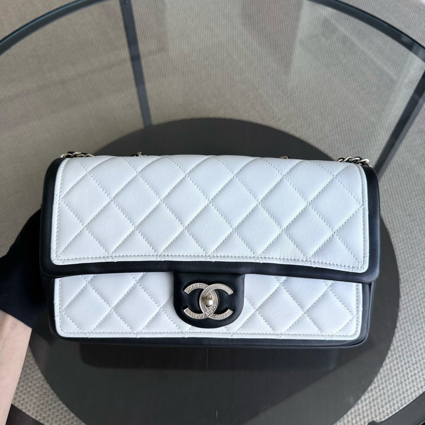 Chanel Shoulder Bag - EworeBags