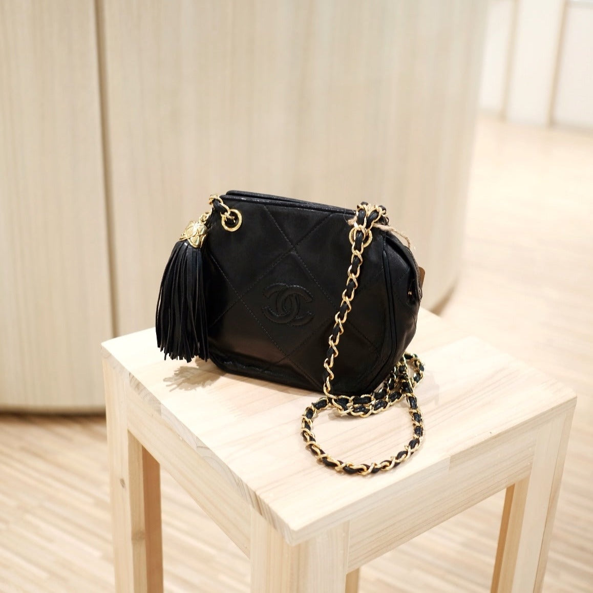 Chanel Matelassé Handbag Bag - Ewore Bags