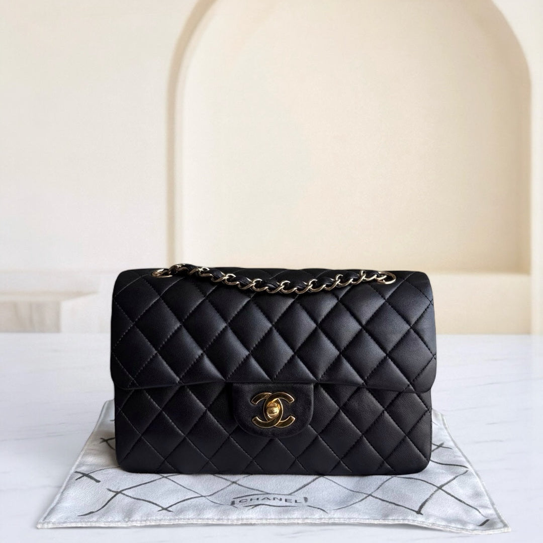 Chanel Classic Flap Small - Quilted Lambskin 23CM Black Gold Hardware Series 13