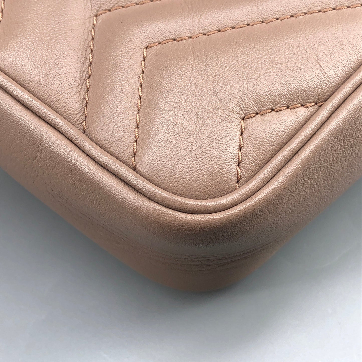 Gucci GG Marmont Mini Quilted Chain Shoulder Bag Dusty Pink