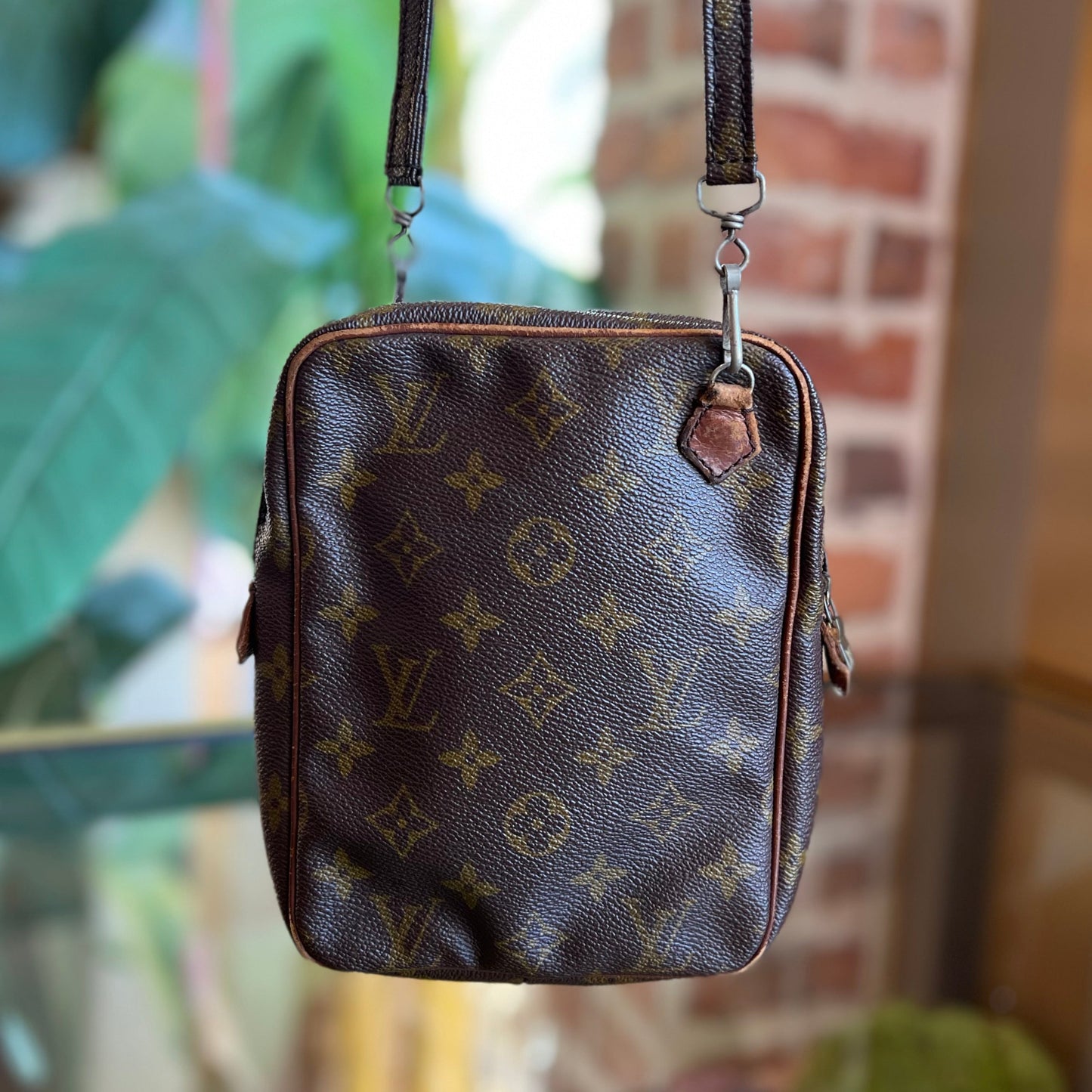 LOUIS VUITTON Amazone Mini Brown Monogram Canvas   Crossbody Bag