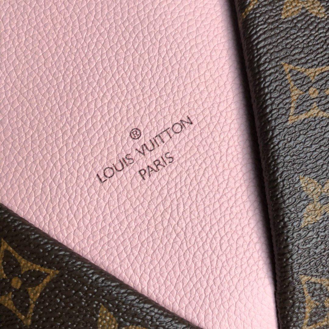 Louis Vuitton V TOTE BB Handbag