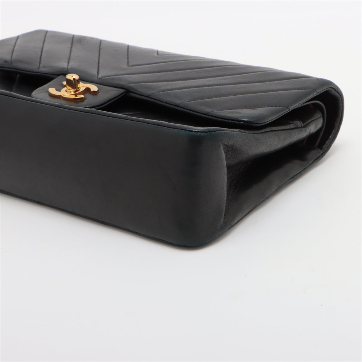 Chanel  Medium/Large M/LClassic Flap Chevron Lambskin Black