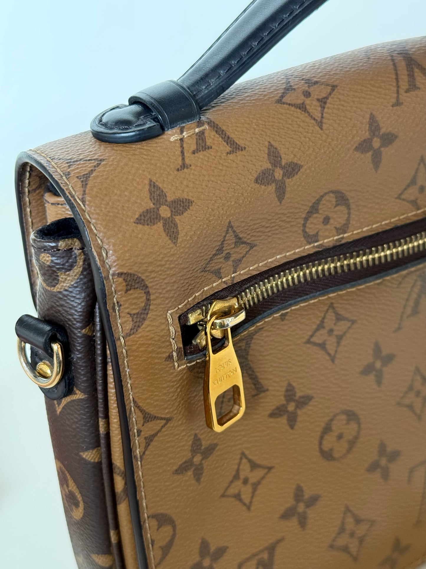 Louis Vuitton Monogram Pochette Metis