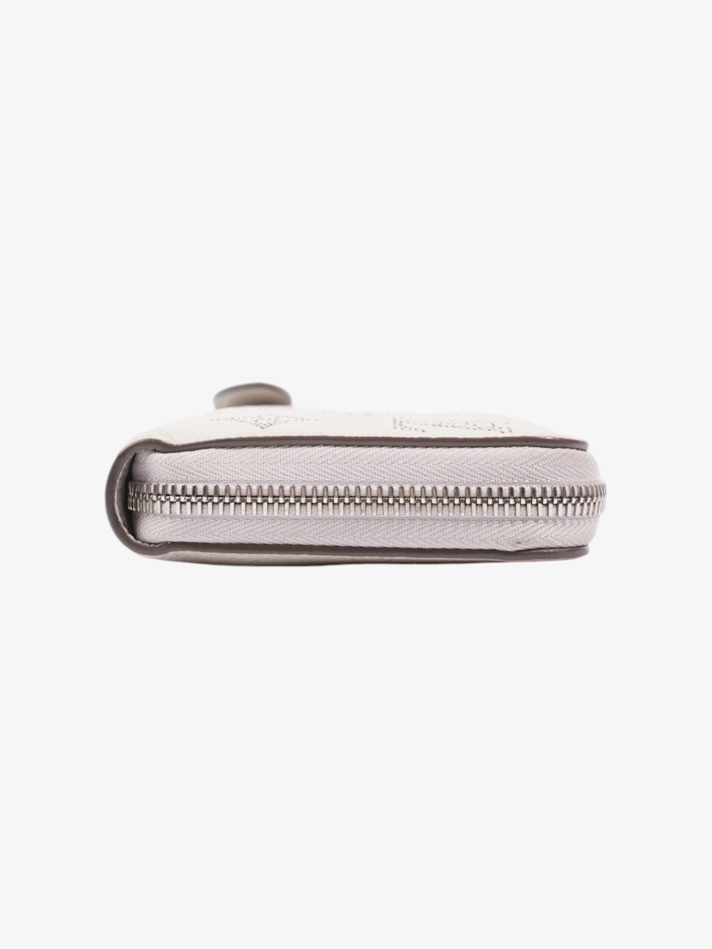 Louis Vuitton Zippy Wallet Cream Leather