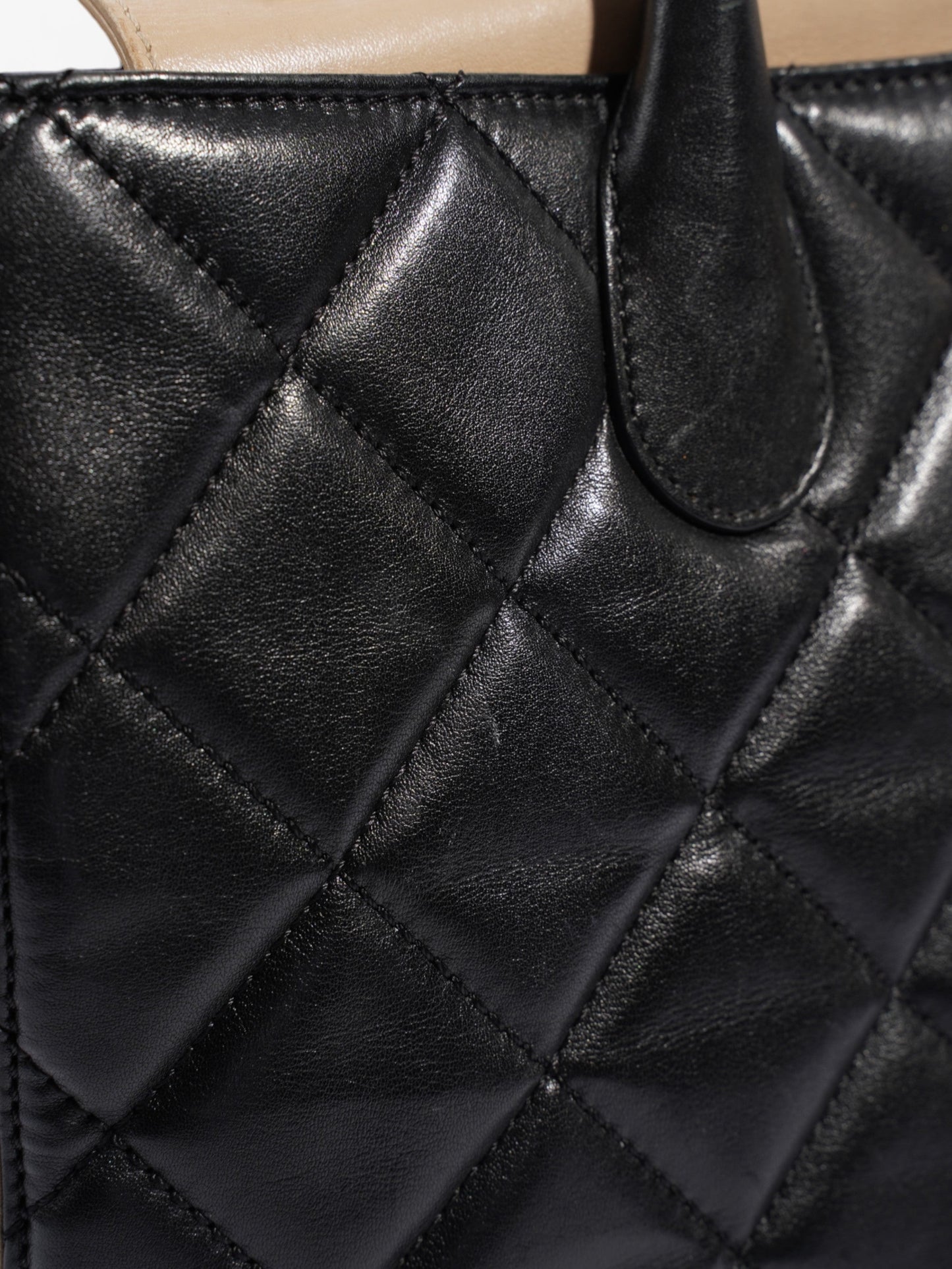 Chanel Portobello Tote Black / Beige Lambskin Leather Small