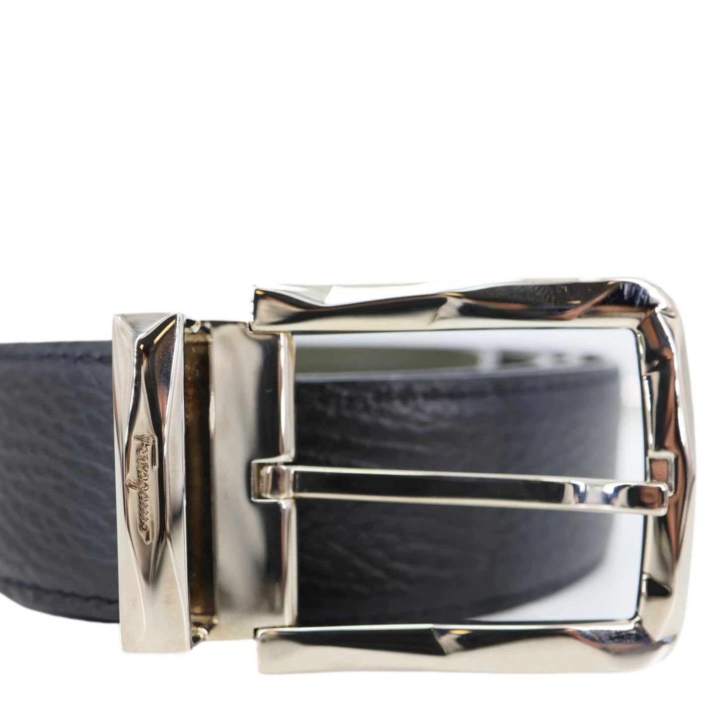 SALVATORE FERRAGAMO Textured Leather Belt Black