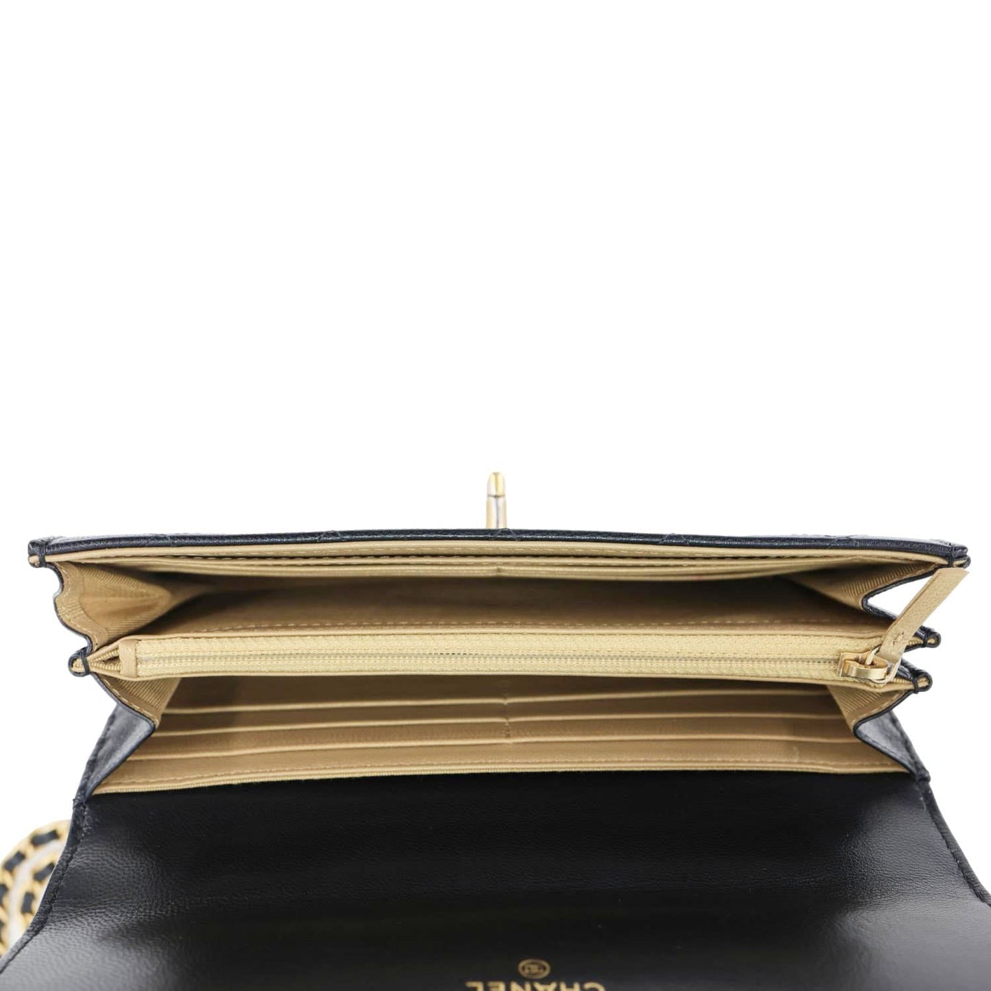 CHANEL Chic Pearls Quilted Goatskin Leather Clutch On Chain Black