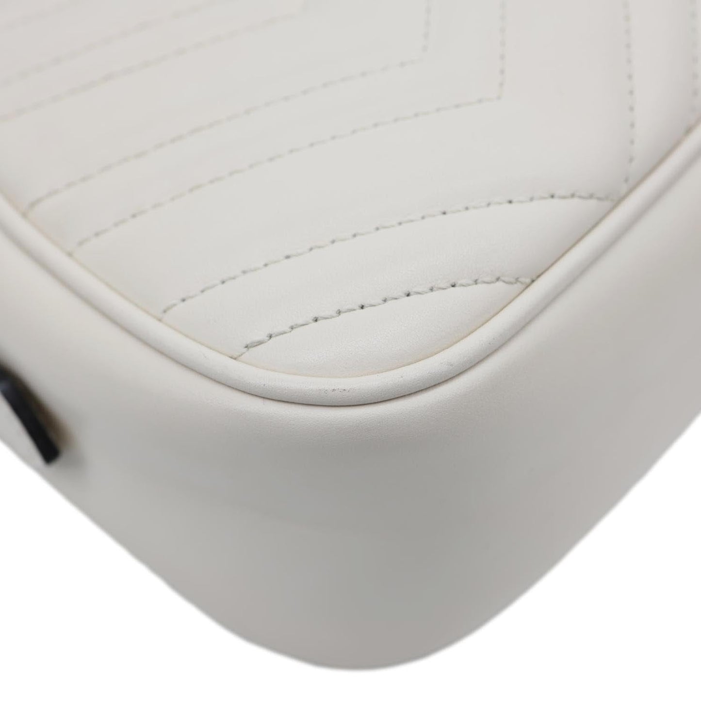 GUCCI GG Marmont Small Matelasse Chevron Leather Camera Bag White 447632