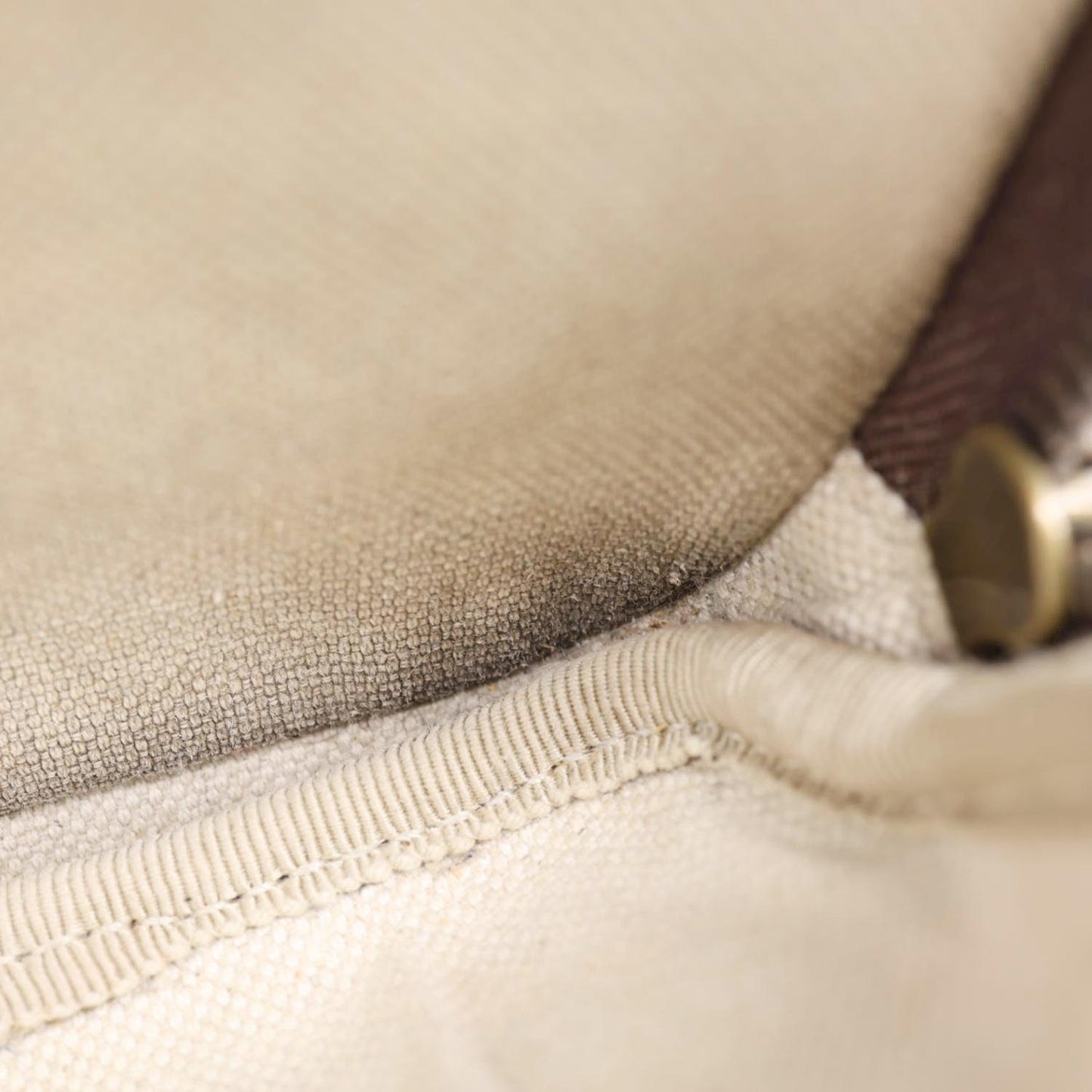 Gucci Neo   Mini GG Supreme Canvas Crossbody Bag Beige 658556