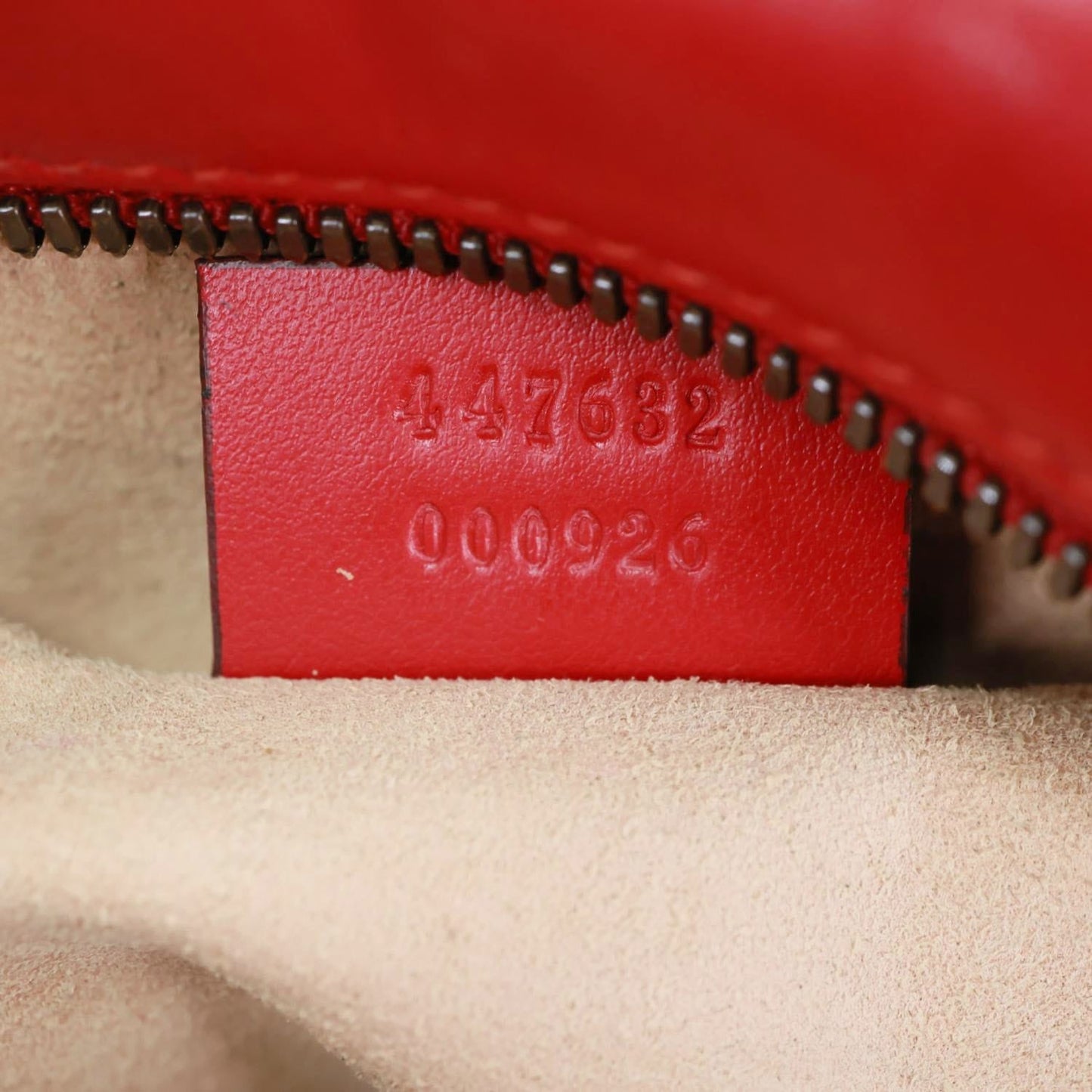 GUCCI GG Marmont Small Calfskin Matelasse Leather Crossbody Bag Red 447632