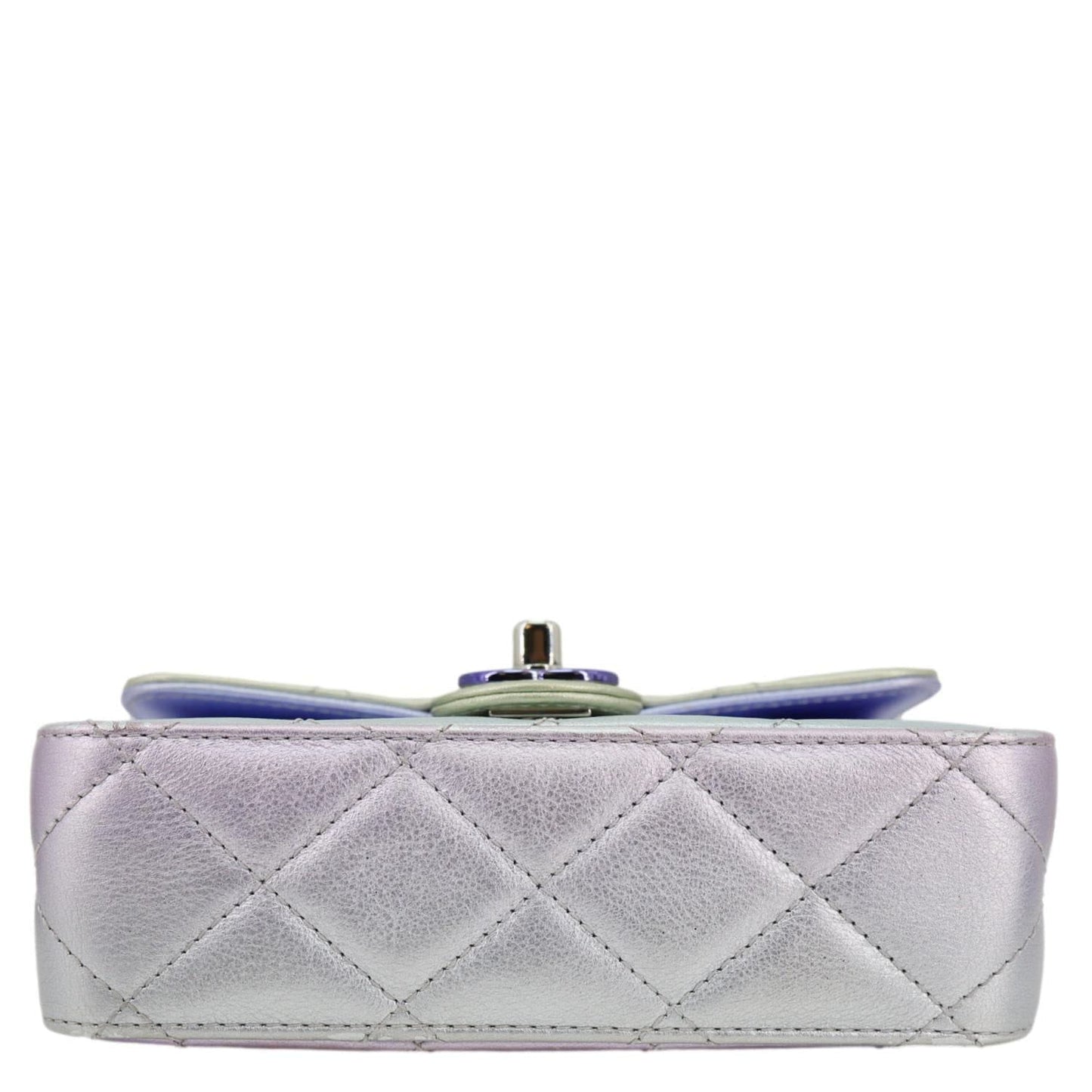 CHANEL Gradient Metallic Quilted Calfskin Leather Clutch Bag Silver