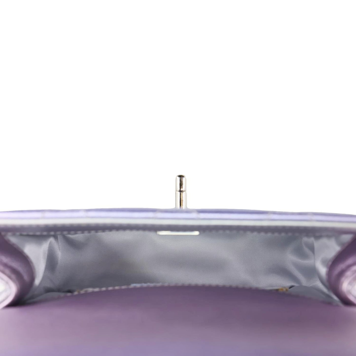 CHANEL Gradient Metallic Quilted Calfskin Leather Clutch Bag Silver