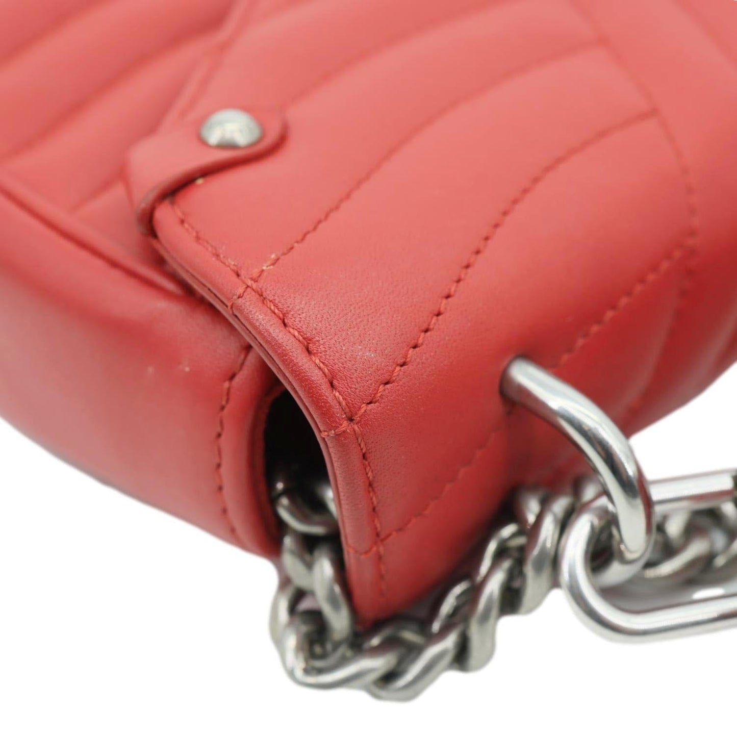 LOUIS VUITTON New Wave PM Leather Chain Crossbody Bag Red
