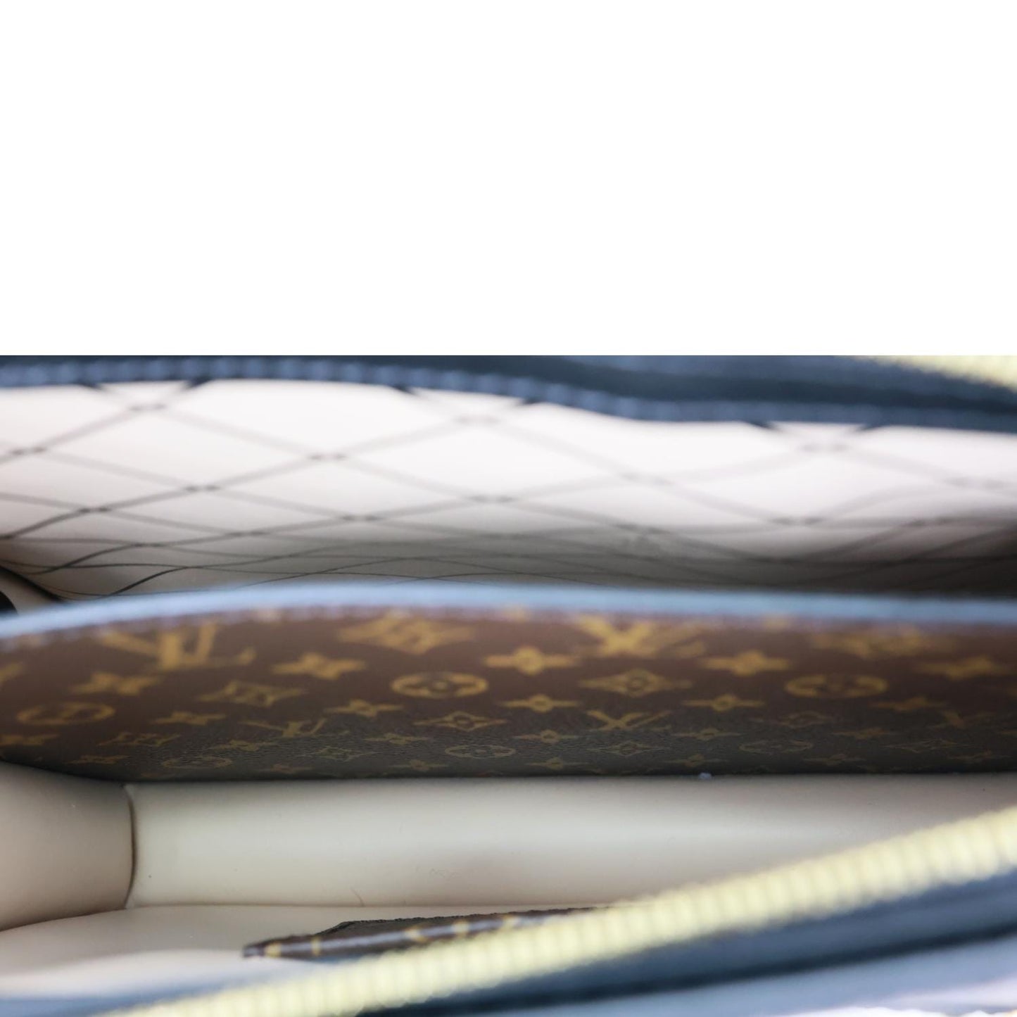 LOUIS VUITTON Trunk Clutch Reverse Monogram Crossbody Bag Brown