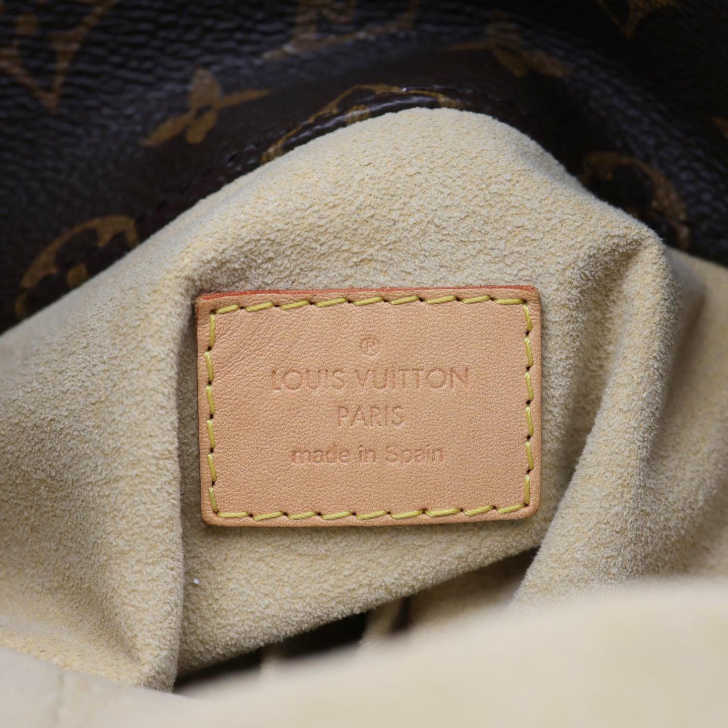 LOUIS VUITTON Artsy MM Monogram Canvas Hobo Bag Brown