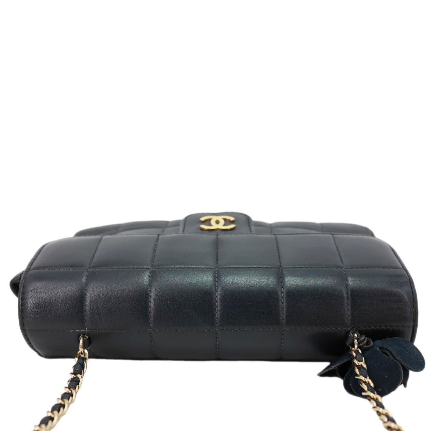 CHANEL Camellia Chocolate Bar Flap Mini Quilted Lambskin Leather Crossbody Bag Black