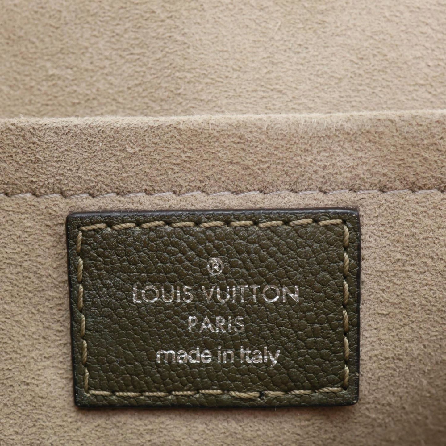 LOUIS VUITTON Very Calfskin Leather Saddle Shoulder Bag Khaki Green