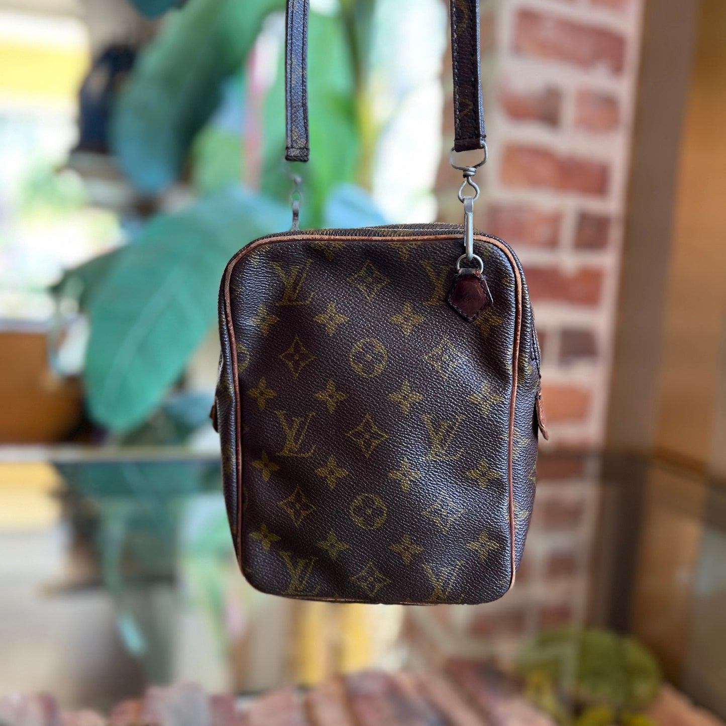 LOUIS VUITTON Amazone Mini Brown Monogram Canvas   Crossbody Bag