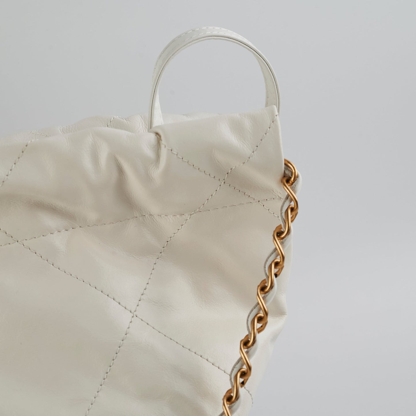 Chanel 22 Medium White