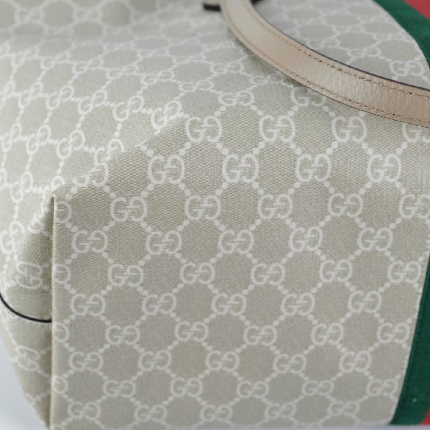 Gucci Ophidia GG Medium Tote