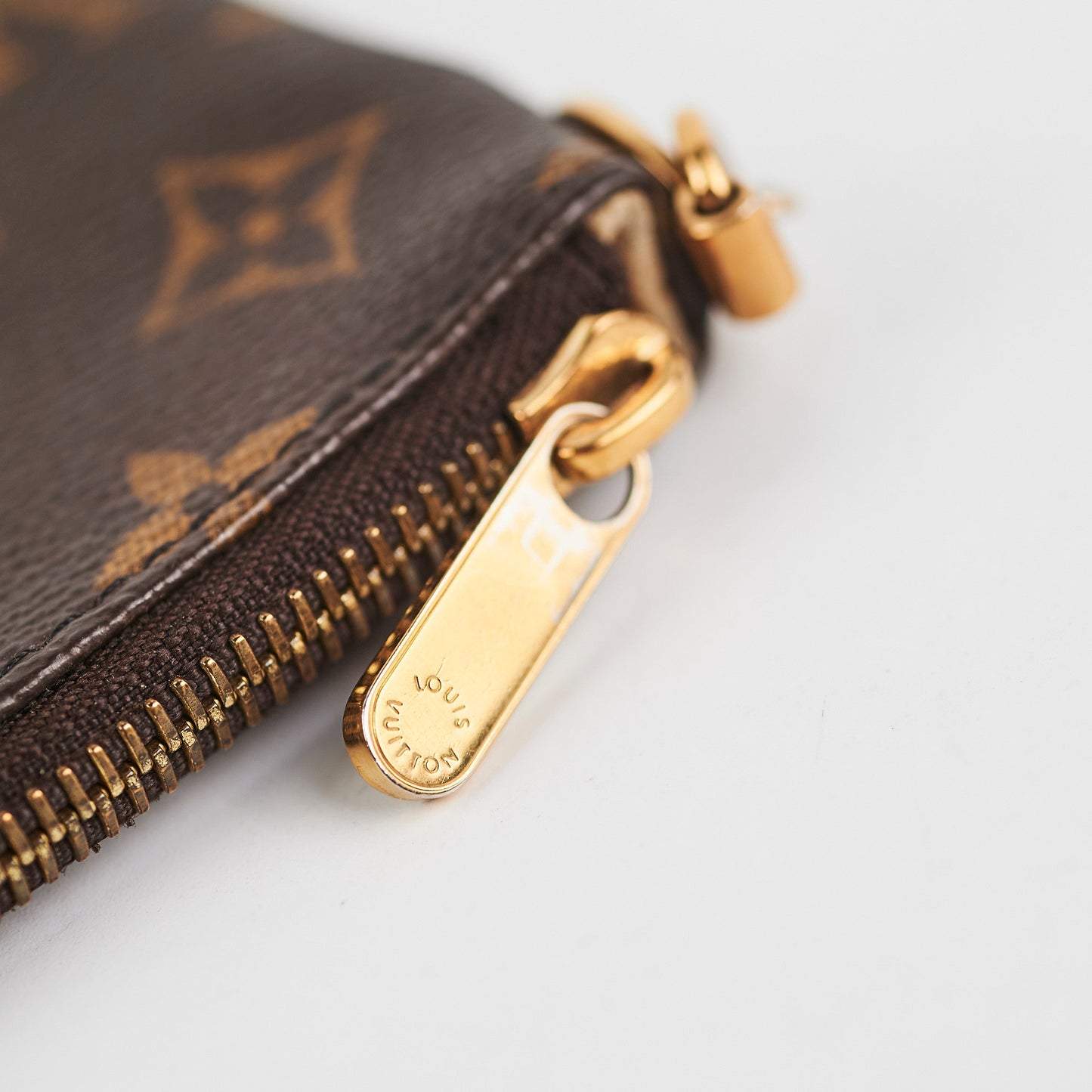 Louis Vuitton Pochette Milla MM Monogram