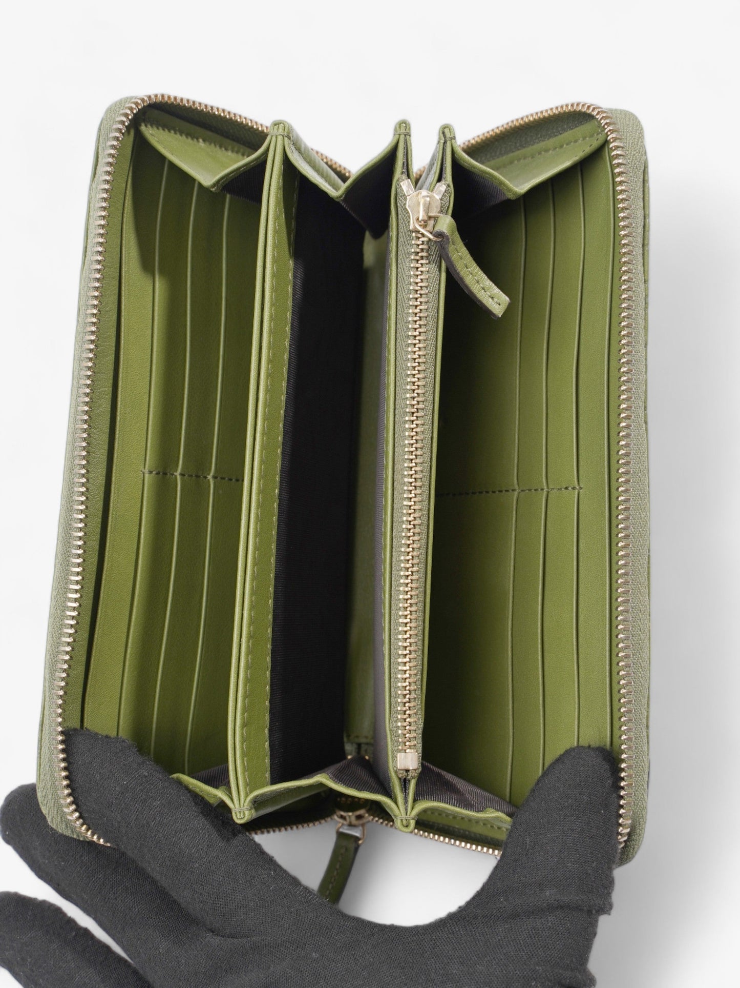Gucci Microguccissima Continental Wallet Green Embossed Leather