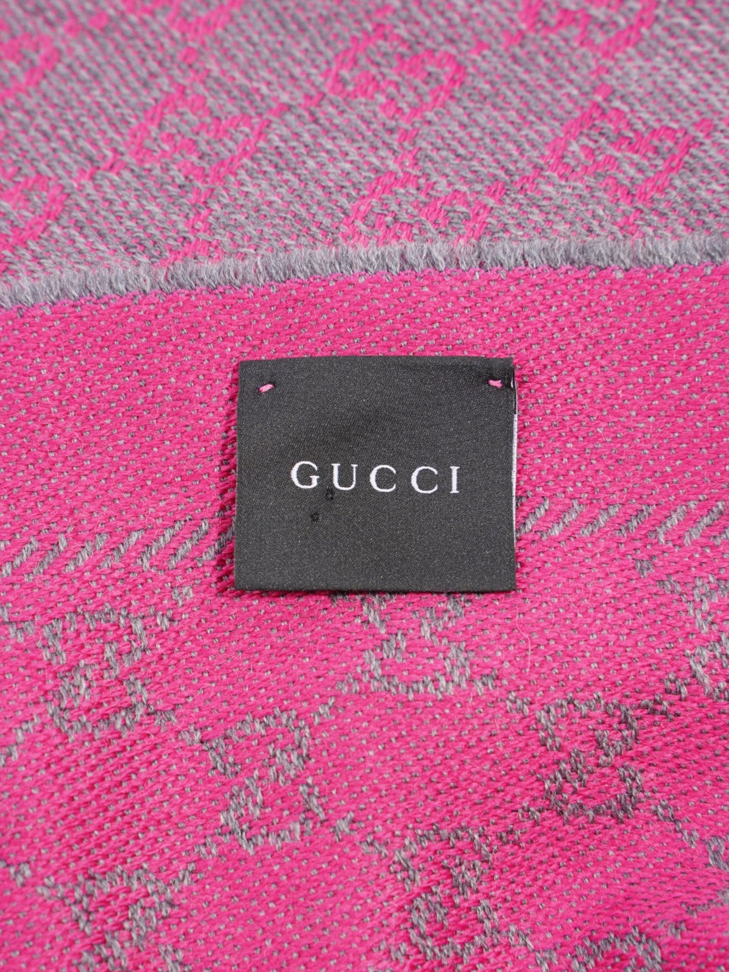 Gucci GG Fringe Scarf GG Pink / Grey Wool