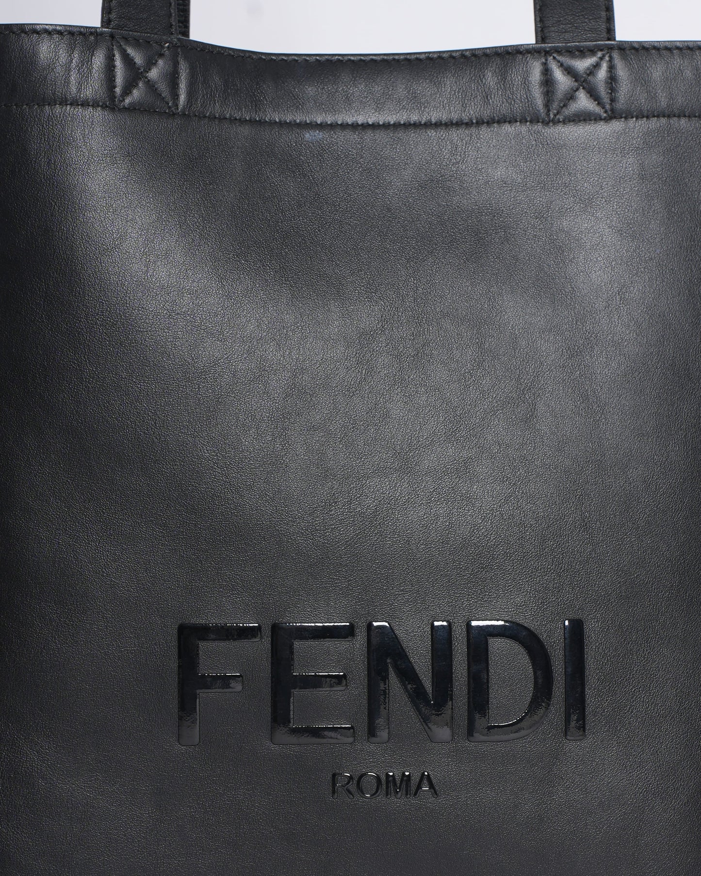 Fendi logo debossed shopper tote bag in black
